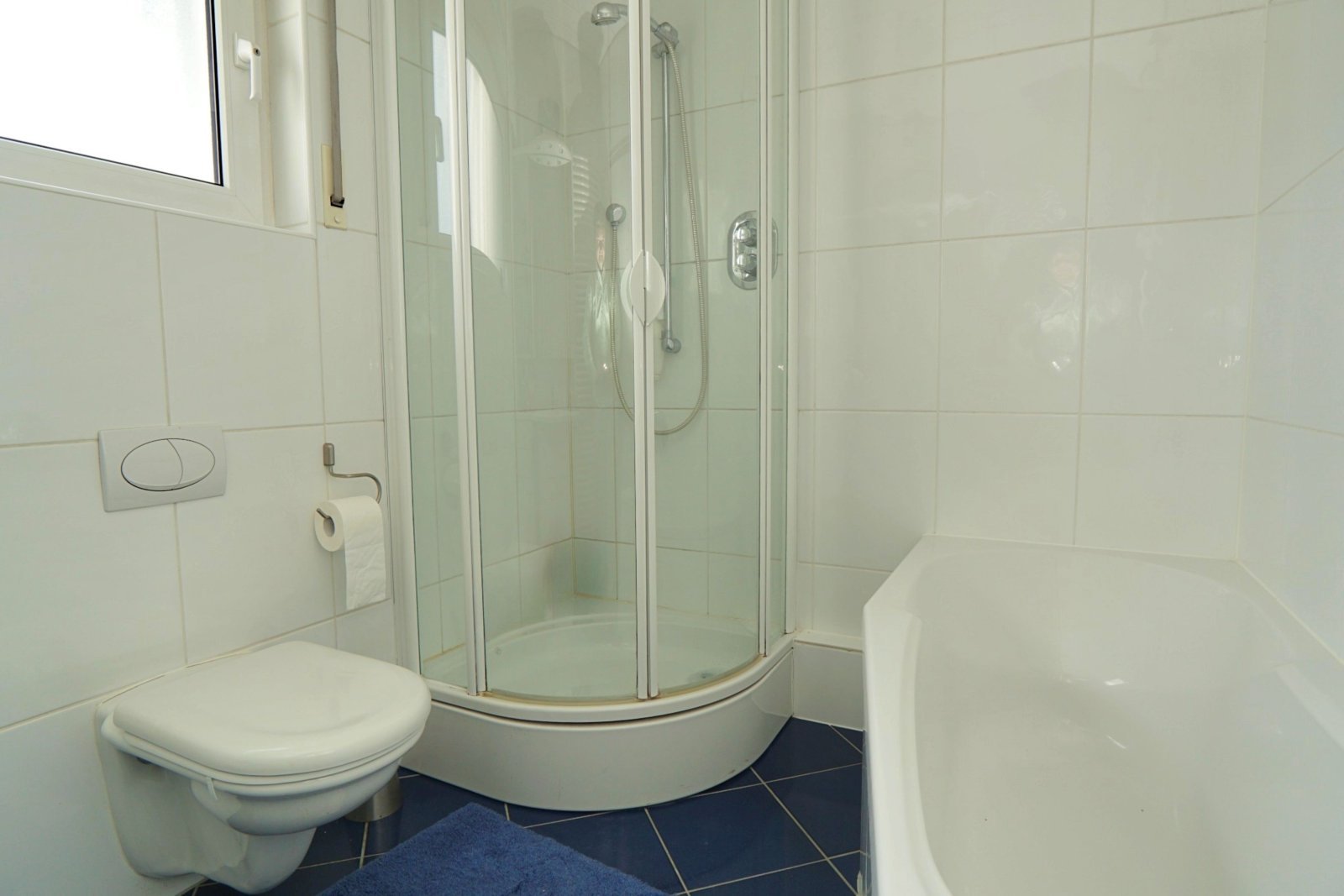 Blumenauer (c) - Badezimmer Blumenauer (c) - Badezimmer