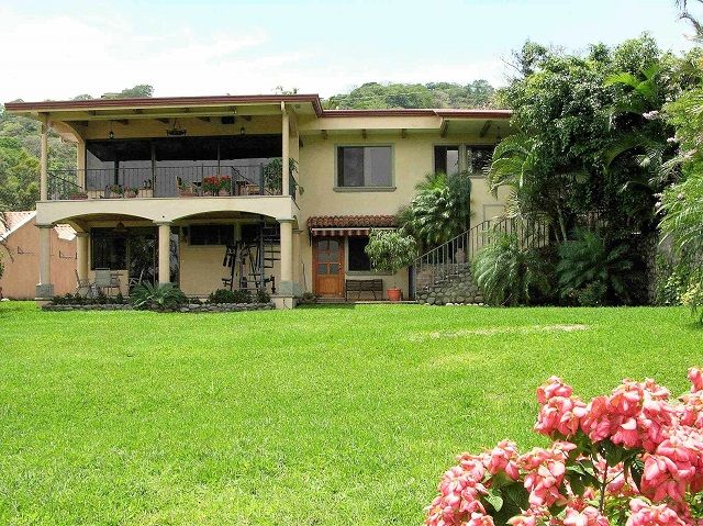 Santa Ana: Zu verkaufen, schöne Villa mit 2 Studios bei Alto las Palomas - Zentraltal, Costa Rica 