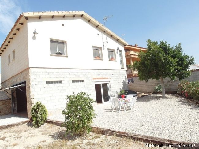 San Fulgencio: Wunderschöne Villa mit sehr großem Untergeschoss in ruhiger Lage 