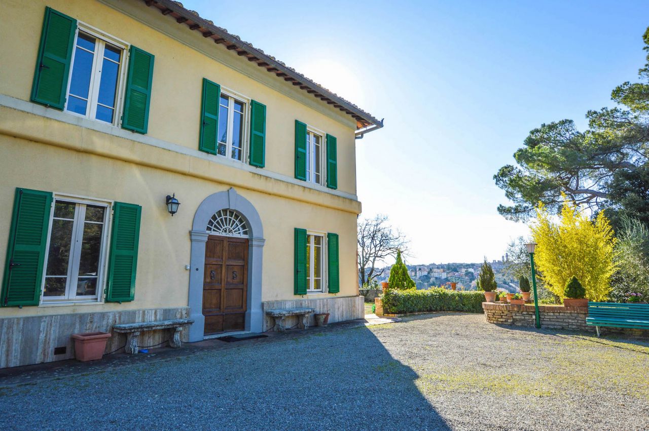 Siena: Luxury historic villa with a postcard of Siena 
