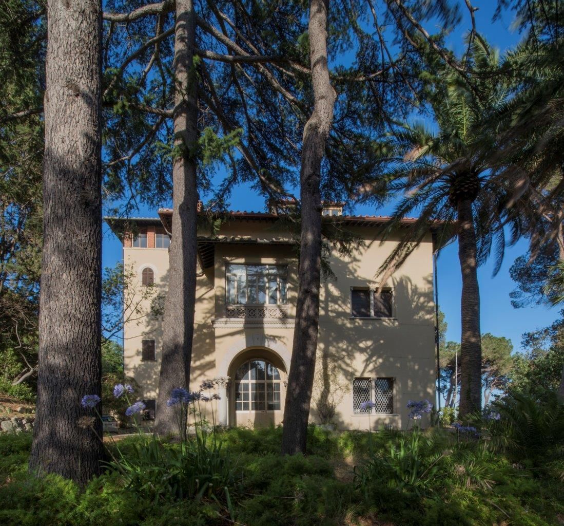 Varazze: Luxury Sea Front Villa in Liguria 