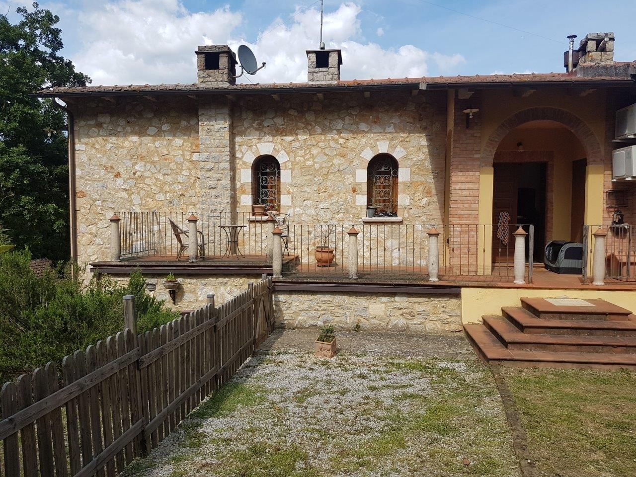 Serre di Rapolano: Farmhouse, now used as a b&b activity, located in Rapolano Terme area and recently restored 