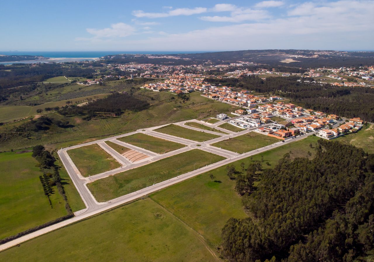 Caldas da Rainha: PLOT OF LAND 