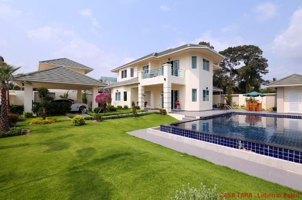 Thailand / Pattaya: Villen In Top Qualität Im Grünen Vor Nord Pattaya – Von Europäischem Bauträger In Nord Pattaya (120  256 Qm) 