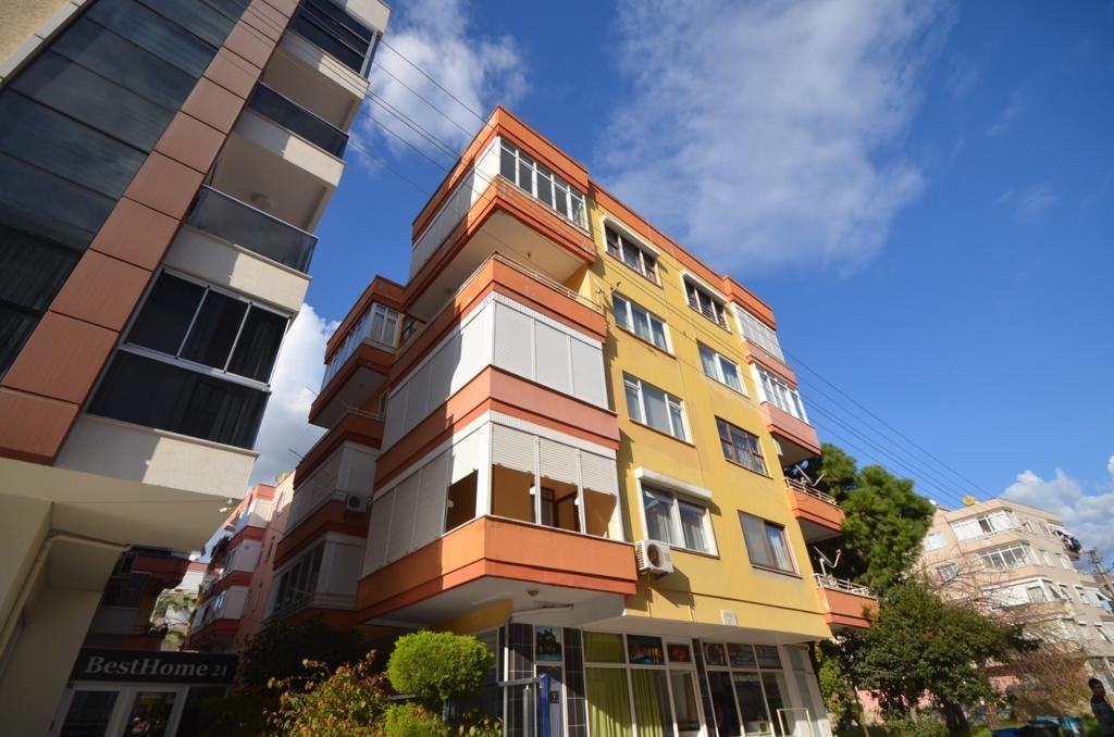 Alanya: 2+1 Möblierte Wohnung Zu Verkaufen In Alanya Zentrum | Nur 250 M Vom Meer Entfernt 