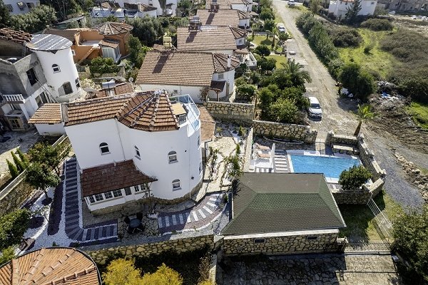 Türkler: 1082- Alanya Türkler - Traumvilla mit Blick in die Natur Türkler: 1082- Alanya Türkler - Traumvilla mit Blick in die Natur