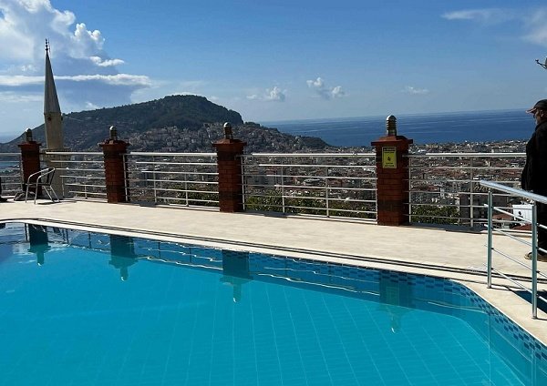 Bektas: Türkei, Alanya, Bektas. Möbl. 3 Zi. Wohnung, Meeblick, Schlossansicht. 1053 Bektas: Türkei, Alanya, Bektas. Möbl. 3 Zi. Wohnung, Meeblick, Schlossansicht. 1053