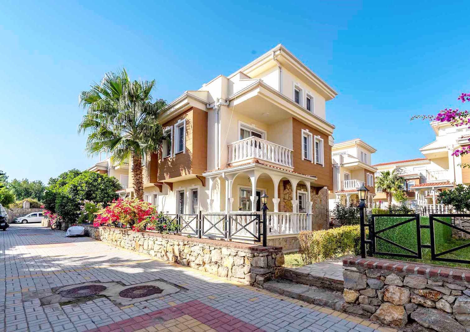 Avsallar / Incekum: 🏡 1119: 4-Zimmer-Villa in einer Luxus-Anlage. Viele soziale Einrichtungen 