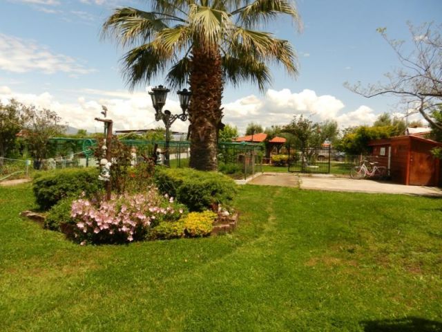 Nea Plagia Chalkidike: Wunderschönes Ferienhaus in Nea Plagia Chalkidike mit Grundstück 1000 qm Nea Plagia Chalkidike: Wunderschönes Ferienhaus in Nea Plagia Chalkidike mit Grundstück 1000 qm