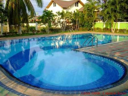 Clubhaus mit Pool Clubhaus mit Pool