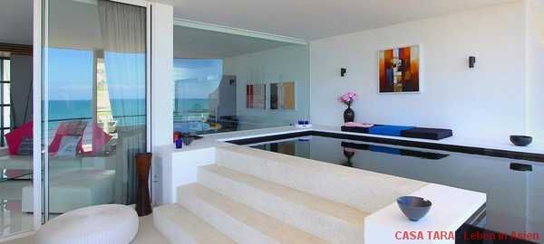 Balkon mit Jakuzzi Balkon mit Jakuzzi