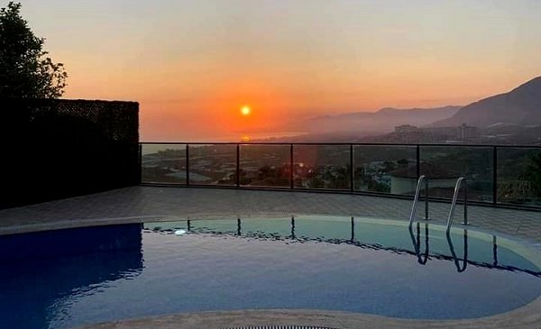 Kargicak: Türkei, Alanya. Möblierte 5 Zi. Villa, Sauna, Pool, Fitness. 888 Kargicak: Türkei, Alanya. Möblierte 5 Zi. Villa, Sauna, Pool, Fitness. 888