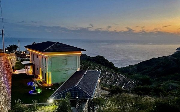 Gazipasa: 1097 Exquisite 4 Zimmer Luxusvilla mit Meerblick in Gazipasa 