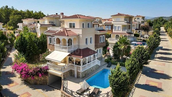 Incekum: Türkei, Alanya. Möbl. 5 Zi. Villa, Pool, Garten, Sauna, Garage. Tennis, 1042 
