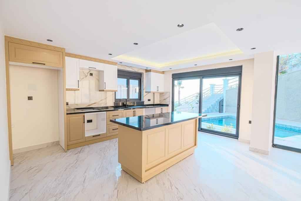 Villa mit Pool in Alanya  13
