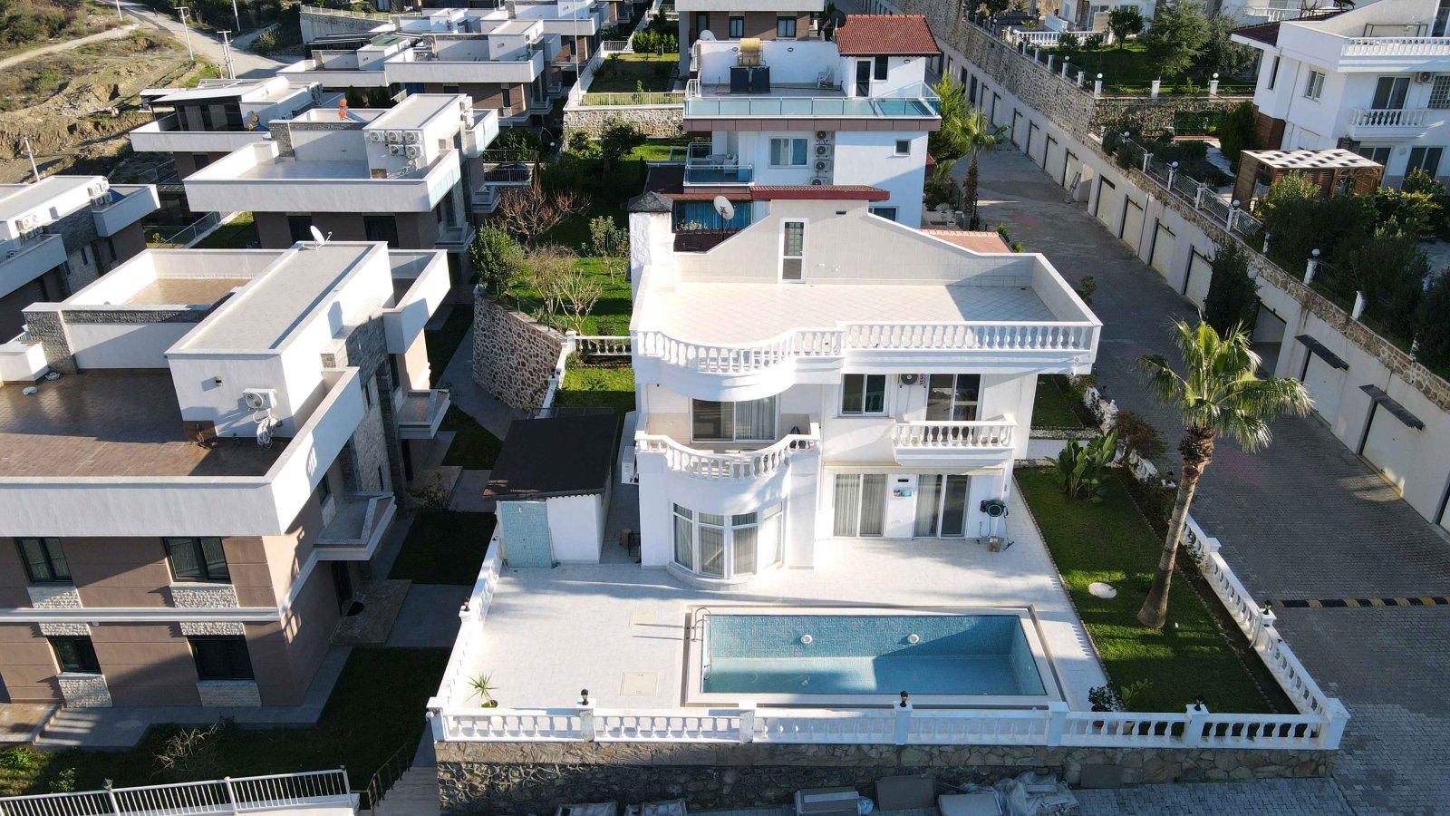 Alanya Kargicak: 4+1 Villa zum Verkauf in Alanya Kargicak | 270 m² | Privater Pool & Garage Alanya Kargicak: 4+1 Villa zum Verkauf in Alanya Kargicak | 270 m² | Privater Pool & Garage