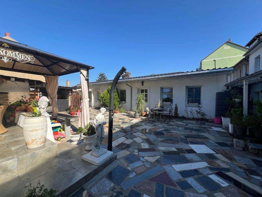 Luckenwalde: Luxuriöses Mehrfamilienhaus mit Gästehaus und exklusivem Innenhof in zentraler Lage Luckenwalde 