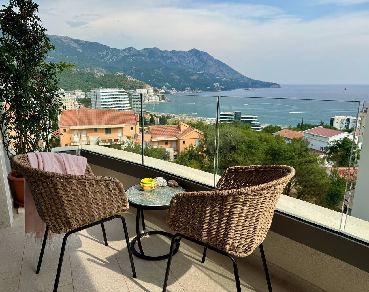 balcony balcony