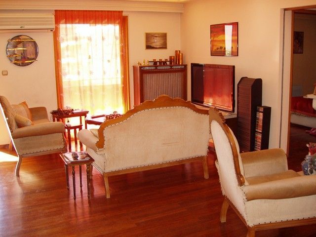 Agia Paraskevi: Athens North - Agia Paraskevi (Agia Paraskevi) Agia Paraskevi: Athens North - Agia Paraskevi (Agia Paraskevi)