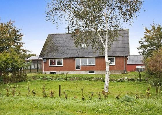 Varde: Nordre Hindsigvej 12 6800 Varde 