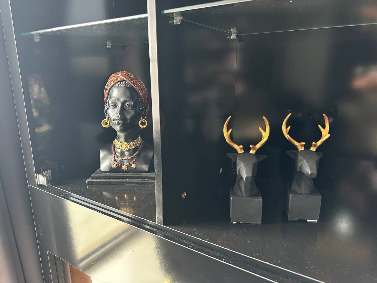 photo 5208592576452611170 y photo 5208592576452611170 y