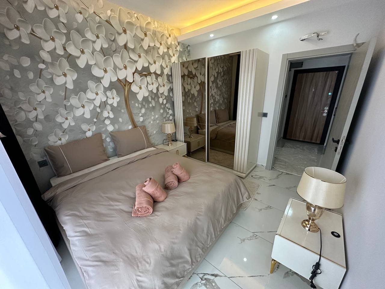 photo 5208592576452611178 y photo 5208592576452611178 y