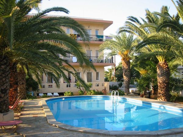 Nord-Kreta: 27 Bedrooms - GEWERBEIMMOBILIE - Mallia - For Sale 
