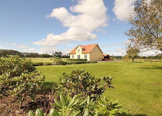 Årre: Fåborgvej 103 6818 Årre 