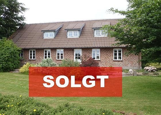 Tistrup: Tistrup Kirkevej 12 6862 Tistrup 