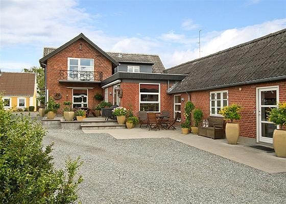 Eskilstrup: Søndergade 12 4863 Eskilstrup 