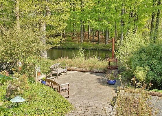 Blommenslyst: Korsebjergvej 131 5491 Blommenslyst 