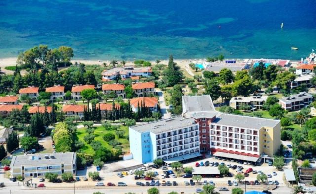 Poluguros  Chalkidiki: Top Hotel vor dem Strand mit 504 Zimmer 