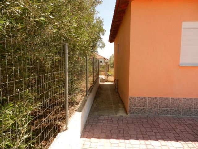 Nea Plagia: Vollmöbliertes Ferienhaus in Nea Plagia Chalkidike 