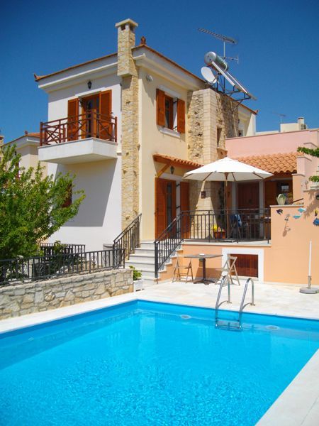 Nord-Kreta: 4 Bedrooms - VILLEN - Rethymno - For Sale 