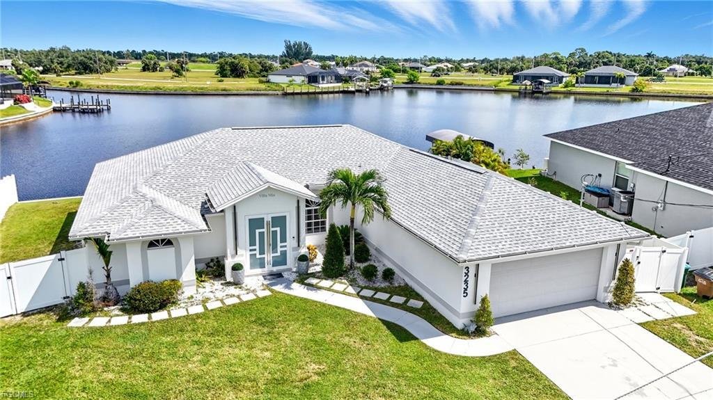 Lane Cape Coral, FL: Lane Cape Coral, FL:
