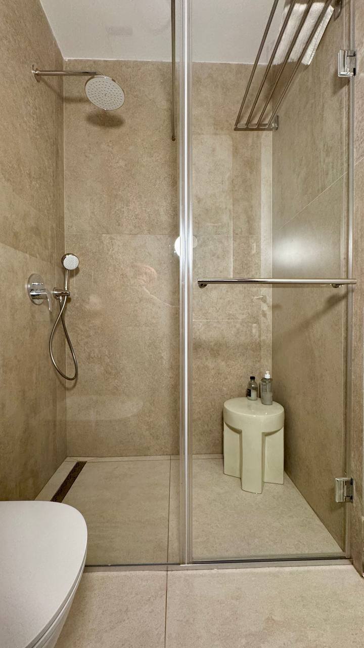 shower shower