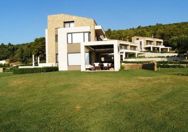 Chalkidiki: Starke Preisminderun einer Stein Villa in Chalkidiki Chalkidiki: Starke Preisminderun einer Stein Villa in Chalkidiki