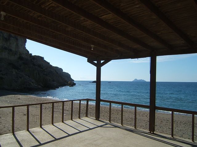 Süd-Kreta-Kreta: Traditionelle Taverne am Strand von Kommos, Suedkreta 