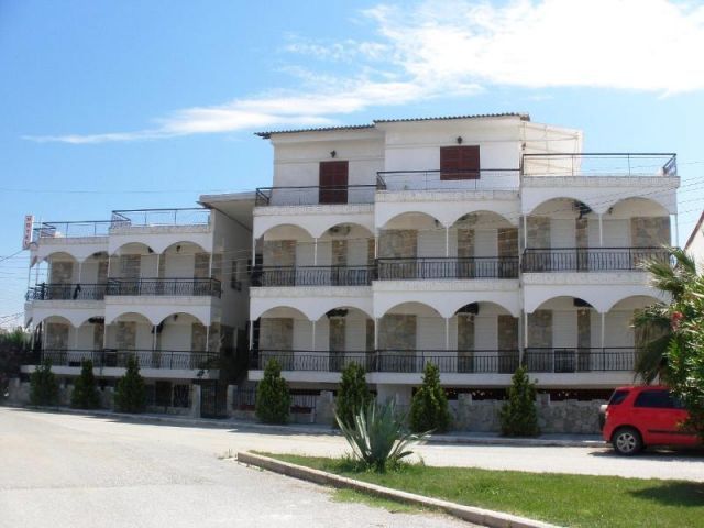 Chalkidiki Nea Plagia: Preis minderung Pension zu Verkaufen in Chalkidiki Chalkidiki Nea Plagia: Preis minderung Pension zu Verkaufen in Chalkidiki