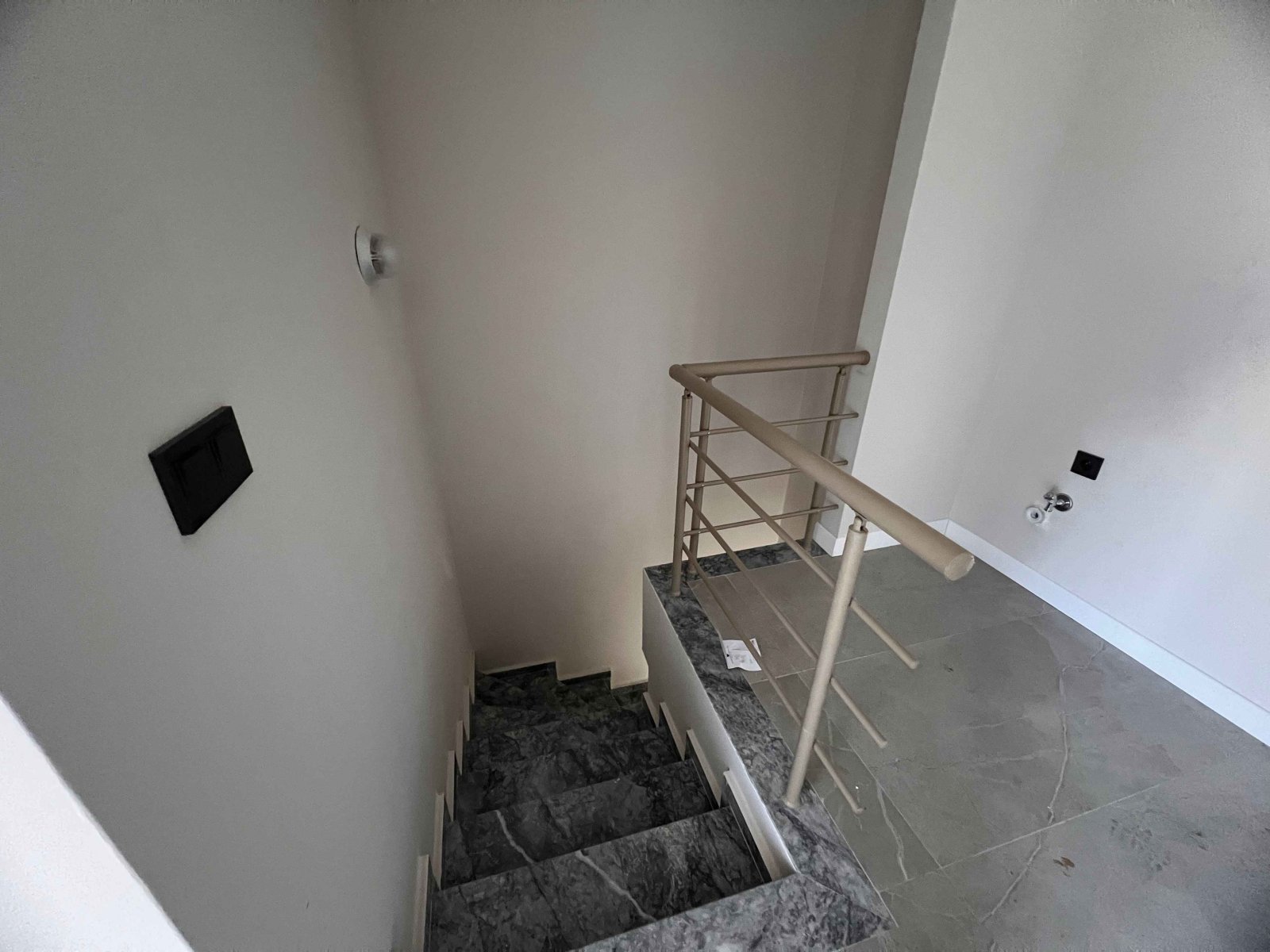 Wohnung zum Verkauf in Alanya Kargicak  04