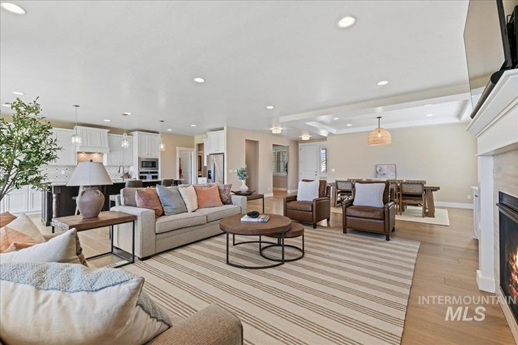  -  W Purple Martin St , Star, ID 