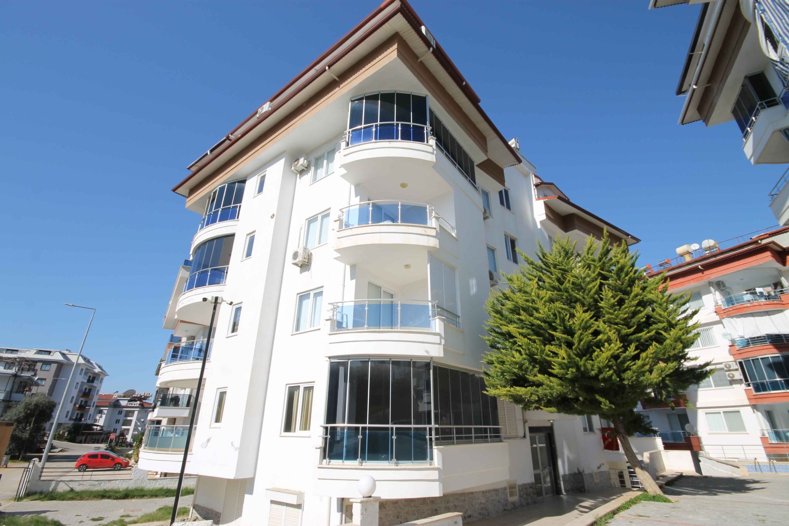 Alanya Oba:  2+1 Apartment for Sale in Alanya Oba | 90 m² | 1 km to the Sea 
