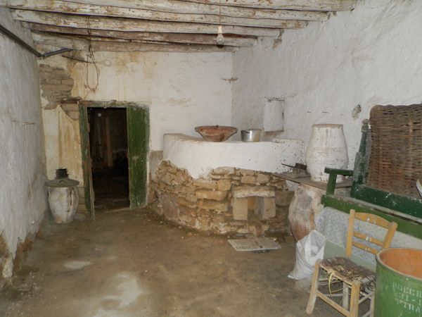 Süd-Kreta-Kreta: 1 Bedroom - FÜR ERNEUERUNG - Heraklion - For Sale Süd-Kreta-Kreta: 1 Bedroom - FÜR ERNEUERUNG - Heraklion - For Sale