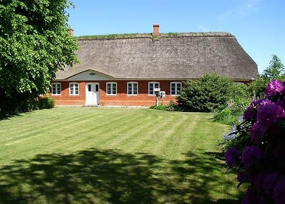 Esbjerg Ø: Solbjergvej 25 6705 Esbjerg Ø Esbjerg Ø: Solbjergvej 25 6705 Esbjerg Ø