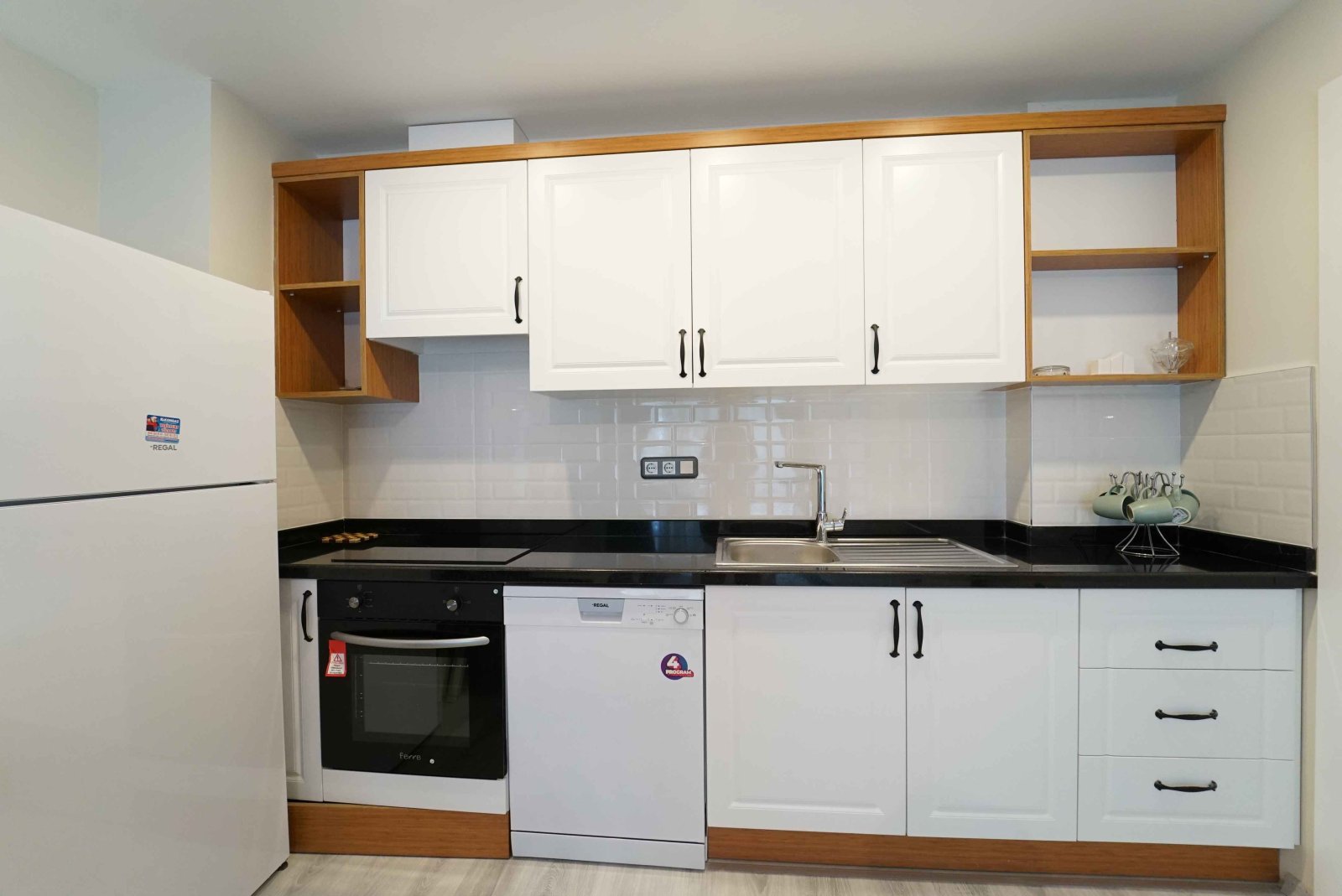 2+1 Wohnung direkt am Meer 25 2+1 Wohnung direkt am Meer 25