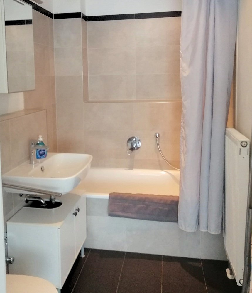 Blumenauer (c) -Badezimmer