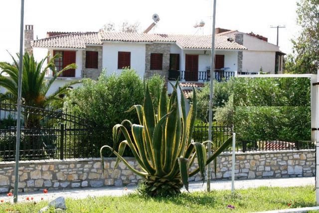 Chalkidiki Ouranoupoli: 3 Sterne Hotel zu Verkaufen vor dem Strand in Ouranoupoli Chalkidiki 
