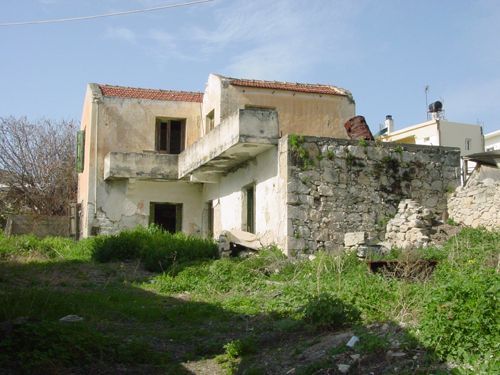 Süd-Kreta-Kreta: Gallia, Südkreta, zweistockiges altes Steinhaus in Gartenlage 