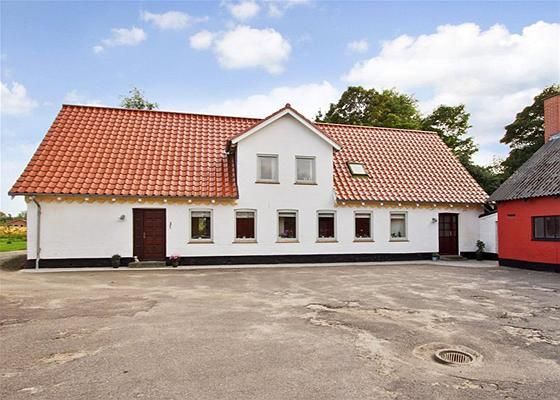 Tørring: Viborgvej 44 7160 Tørring 