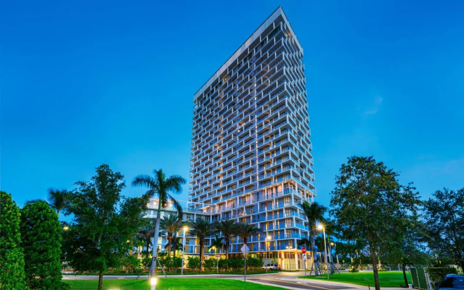 One Metropica Residences Sunrise Luxuswohnungen kaufen